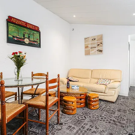 Maisonnette Centre *