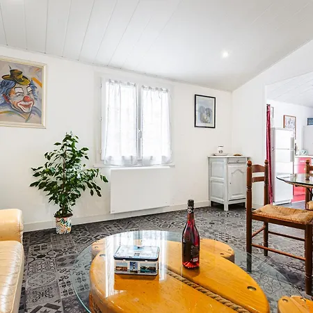 別荘 Maisonnette Centre ラ・ロシェル