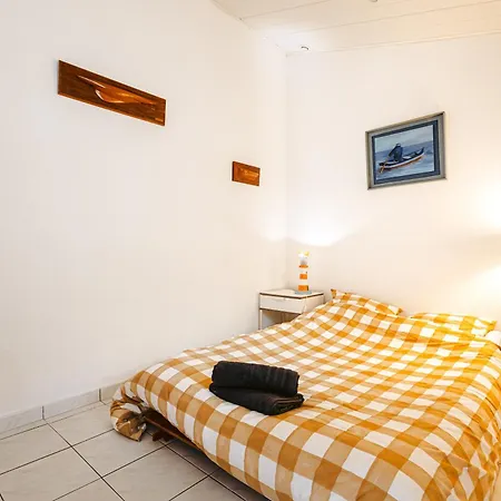 Maisonnette Centre * ラ・ロシェル